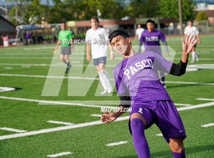 Thumbnail 3 in Pasco vs. Bellarmine Prep (WIAA 4A Semifinal) photogallery.