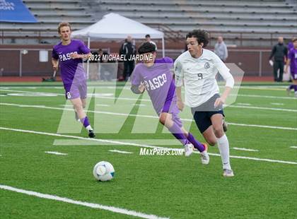 Thumbnail 2 in Pasco vs. Bellarmine Prep (WIAA 4A Semifinal) photogallery.
