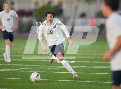 Thumbnail 1 in Pasco vs. Bellarmine Prep (WIAA 4A Semifinal) photogallery.