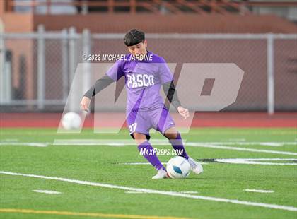 Thumbnail 2 in Pasco vs. Bellarmine Prep (WIAA 4A Semifinal) photogallery.