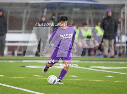 Thumbnail 3 in Pasco vs. Bellarmine Prep (WIAA 4A Semifinal) photogallery.