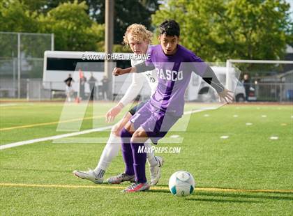 Thumbnail 2 in Pasco vs. Bellarmine Prep (WIAA 4A Semifinal) photogallery.
