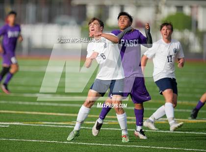 Thumbnail 1 in Pasco vs. Bellarmine Prep (WIAA 4A Semifinal) photogallery.