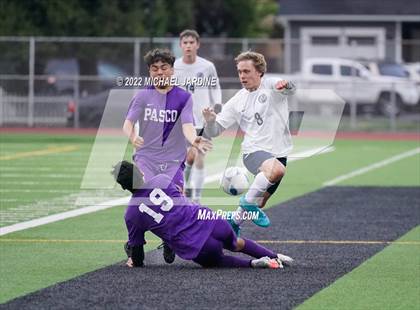 Thumbnail 1 in Pasco vs. Bellarmine Prep (WIAA 4A Semifinal) photogallery.