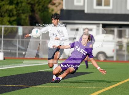 Thumbnail 1 in Pasco vs. Bellarmine Prep (WIAA 4A Semifinal) photogallery.