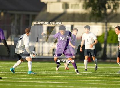 Thumbnail 1 in Pasco vs. Bellarmine Prep (WIAA 4A Semifinal) photogallery.