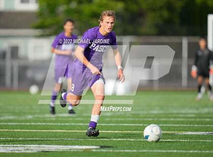 Thumbnail 2 in Pasco vs. Bellarmine Prep (WIAA 4A Semifinal) photogallery.