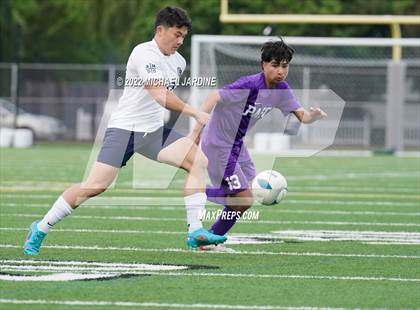 Thumbnail 2 in Pasco vs. Bellarmine Prep (WIAA 4A Semifinal) photogallery.