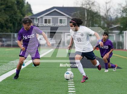 Thumbnail 2 in Pasco vs. Bellarmine Prep (WIAA 4A Semifinal) photogallery.