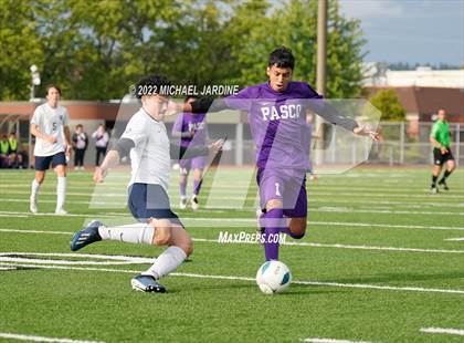 Thumbnail 1 in Pasco vs. Bellarmine Prep (WIAA 4A Semifinal) photogallery.