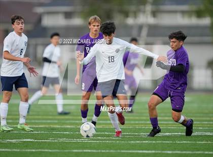 Thumbnail 2 in Pasco vs. Bellarmine Prep (WIAA 4A Semifinal) photogallery.