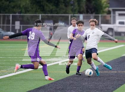 Thumbnail 2 in Pasco vs. Bellarmine Prep (WIAA 4A Semifinal) photogallery.