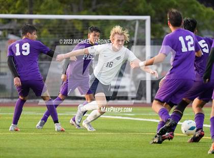 Thumbnail 3 in Pasco vs. Bellarmine Prep (WIAA 4A Semifinal) photogallery.