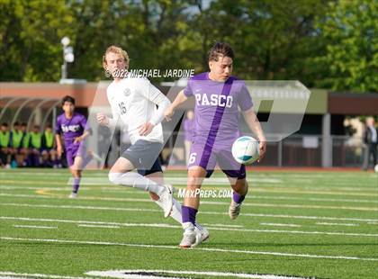 Thumbnail 2 in Pasco vs. Bellarmine Prep (WIAA 4A Semifinal) photogallery.