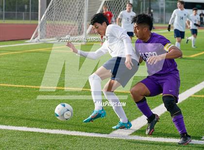 Thumbnail 2 in Pasco vs. Bellarmine Prep (WIAA 4A Semifinal) photogallery.