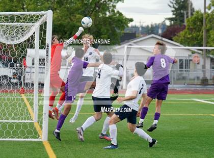Thumbnail 2 in Pasco vs. Bellarmine Prep (WIAA 4A Semifinal) photogallery.