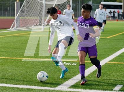 Thumbnail 2 in Pasco vs. Bellarmine Prep (WIAA 4A Semifinal) photogallery.