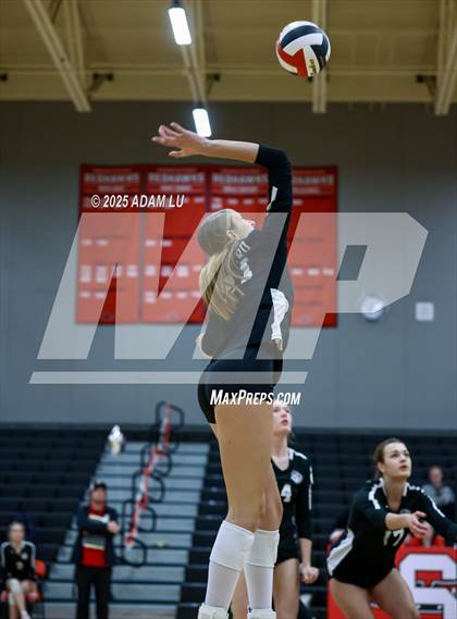 Thumbnail 1 in Ballard @ Sammamish photogallery.