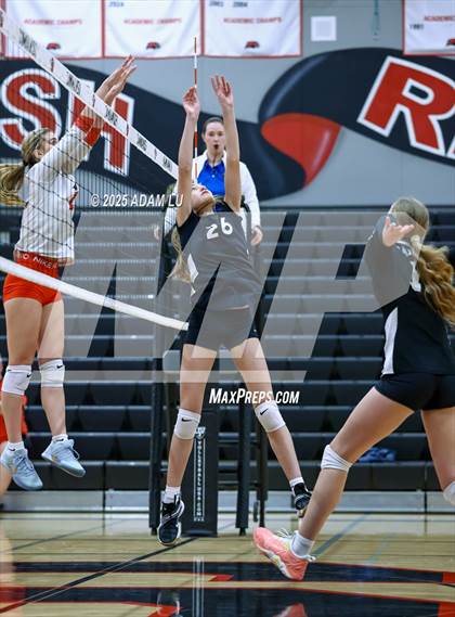 Thumbnail 1 in Ballard @ Sammamish photogallery.