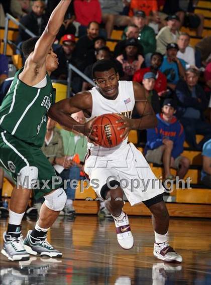 Thumbnail 3 in Christ the King vs Christ School (City of Palms Classic) photogallery.