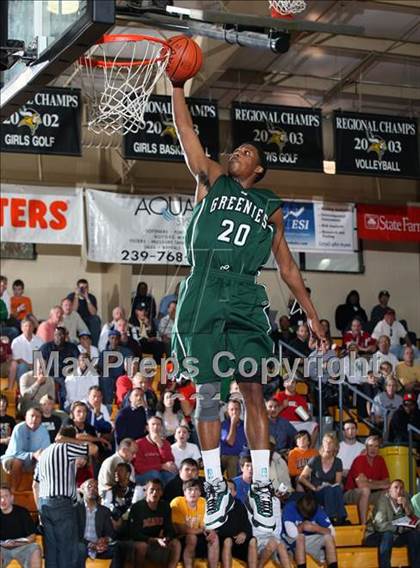 Thumbnail 2 in Christ the King vs Christ School (City of Palms Classic) photogallery.