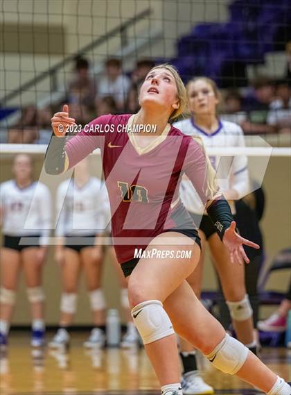 Thumbnail 3 in Leander Rouse @ Liberty Hill photogallery.