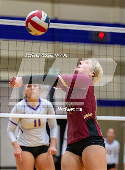 Thumbnail 3 in Leander Rouse @ Liberty Hill photogallery.