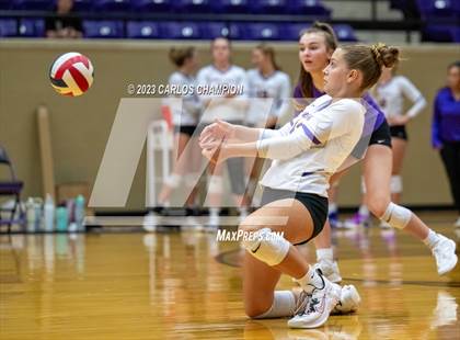 Thumbnail 2 in Leander Rouse @ Liberty Hill photogallery.