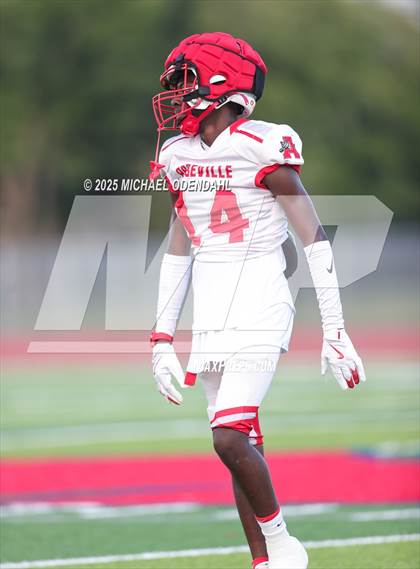 Thumbnail 2 in Abbeville @ Comeaux (Fall Scrimmage) photogallery.