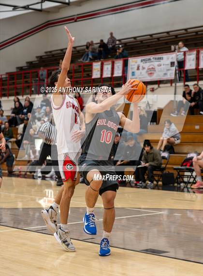 Thumbnail 2 in Ayala @ Glendora photogallery.