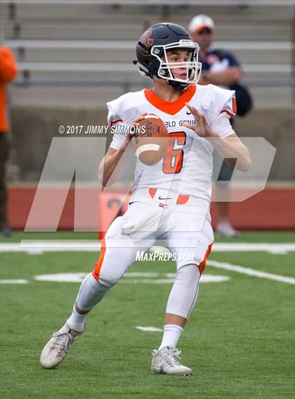 Thumbnail 3 in Buffalo Grove @ East St. Louis (IHSA 7A Quarterfinal) photogallery.