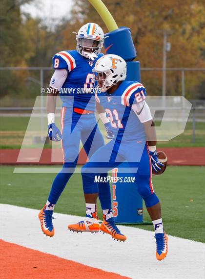 Thumbnail 3 in Buffalo Grove @ East St. Louis (IHSA 7A Quarterfinal) photogallery.