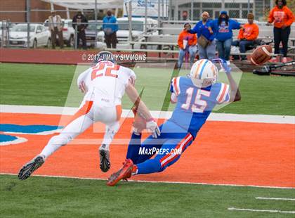 Thumbnail 2 in Buffalo Grove @ East St. Louis (IHSA 7A Quarterfinal) photogallery.