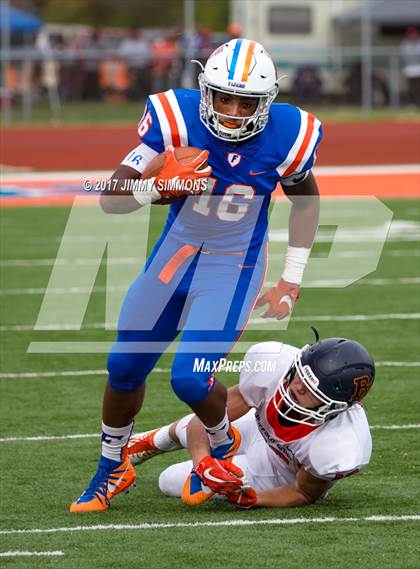 Thumbnail 1 in Buffalo Grove @ East St. Louis (IHSA 7A Quarterfinal) photogallery.