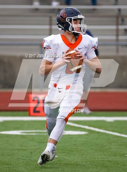 Thumbnail 2 in Buffalo Grove @ East St. Louis (IHSA 7A Quarterfinal) photogallery.