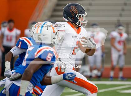 Thumbnail 2 in Buffalo Grove @ East St. Louis (IHSA 7A Quarterfinal) photogallery.