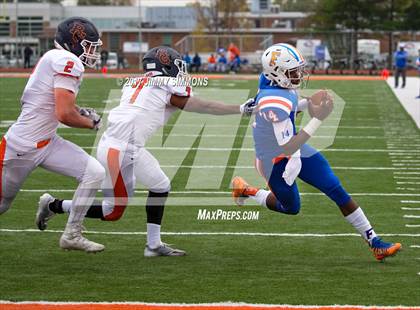 Thumbnail 3 in Buffalo Grove @ East St. Louis (IHSA 7A Quarterfinal) photogallery.