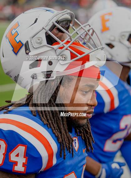 Thumbnail 2 in Buffalo Grove @ East St. Louis (IHSA 7A Quarterfinal) photogallery.