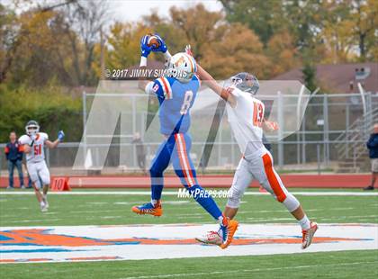 Thumbnail 2 in Buffalo Grove @ East St. Louis (IHSA 7A Quarterfinal) photogallery.