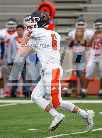 Thumbnail 2 in Buffalo Grove @ East St. Louis (IHSA 7A Quarterfinal) photogallery.