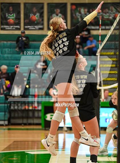 Thumbnail 1 in D'Hanis vs Round Top-Carmine (UIL Volleyball 1A Region III Semifinal) photogallery.