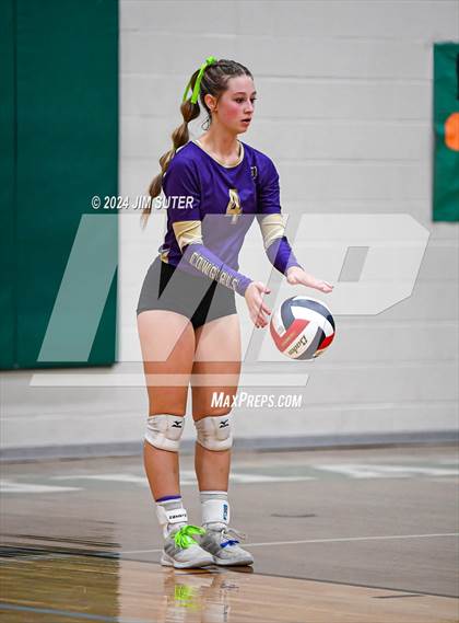 Thumbnail 2 in D'Hanis vs Round Top-Carmine (UIL Volleyball 1A Region III Semifinal) photogallery.