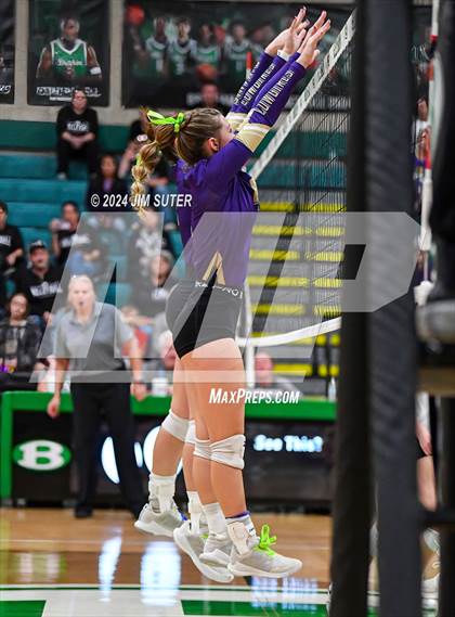 Thumbnail 1 in D'Hanis vs Round Top-Carmine (UIL Volleyball 1A Region III Semifinal) photogallery.