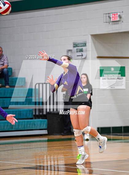 Thumbnail 2 in D'Hanis vs Round Top-Carmine (UIL Volleyball 1A Region III Semifinal) photogallery.