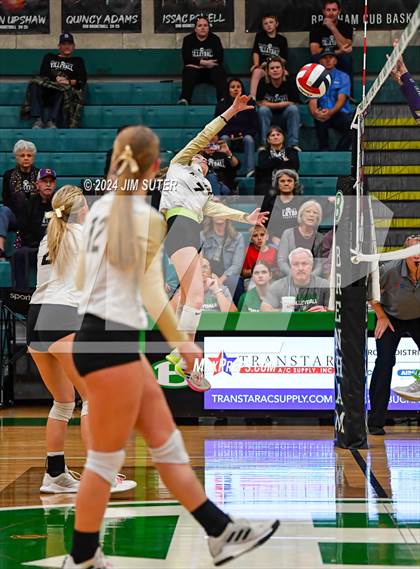 Thumbnail 3 in D'Hanis vs Round Top-Carmine (UIL Volleyball 1A Region III Semifinal) photogallery.