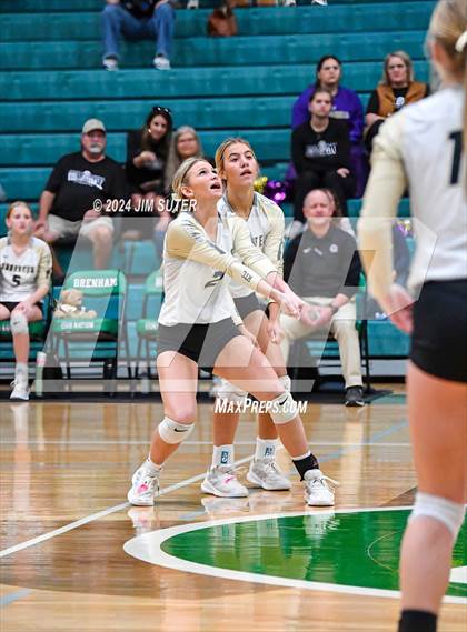 Thumbnail 2 in D'Hanis vs Round Top-Carmine (UIL Volleyball 1A Region III Semifinal) photogallery.