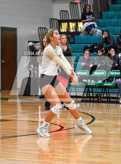 Thumbnail 2 in D'Hanis vs Round Top-Carmine (UIL Volleyball 1A Region III Semifinal) photogallery.