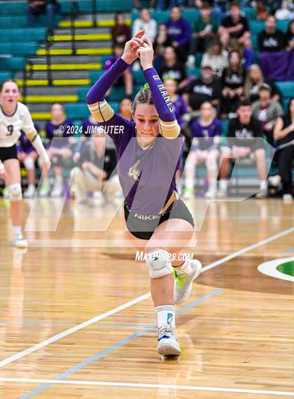 Thumbnail 2 in D'Hanis vs Round Top-Carmine (UIL Volleyball 1A Region III Semifinal) photogallery.