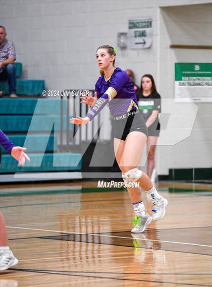Thumbnail 3 in D'Hanis vs Round Top-Carmine (UIL Volleyball 1A Region III Semifinal) photogallery.