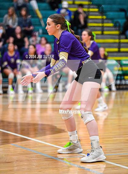 Thumbnail 2 in D'Hanis vs Round Top-Carmine (UIL Volleyball 1A Region III Semifinal) photogallery.